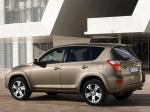 Toyota RAV4 2008 года